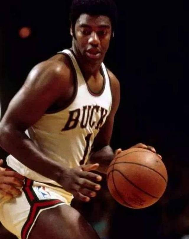 并不仅限于 并不仅限于