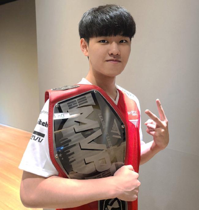 手的弱点来 手的弱点来